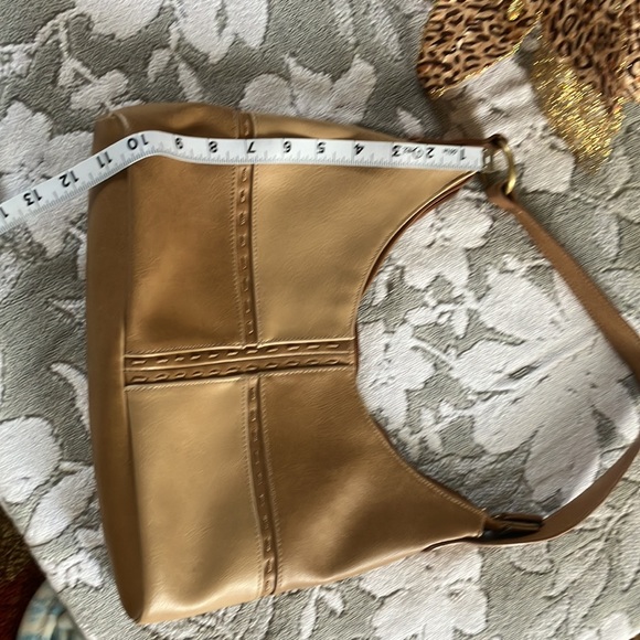 Beautiful leather handbag with creative stitching - Picture 3 of 3